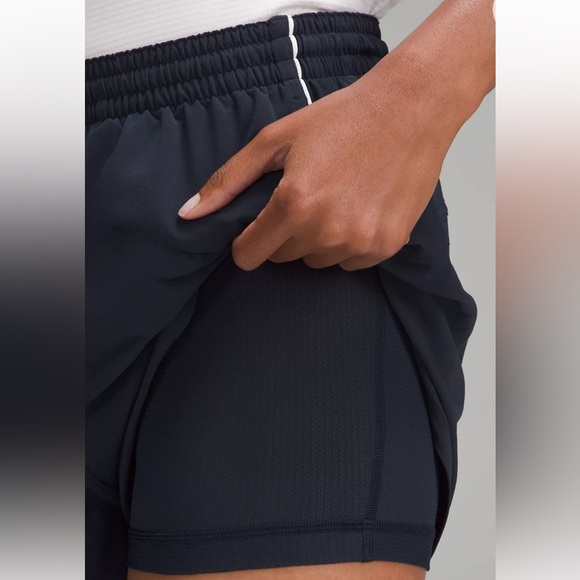 License to Train HR Lightweight Short 4” - Picture 7 of 11